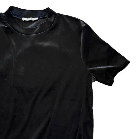 ZARA Velvet Blouse Top Black Short Sleeve Crew Neck Boxy Fit Stretch Medium EUC - Picture 3 of 7